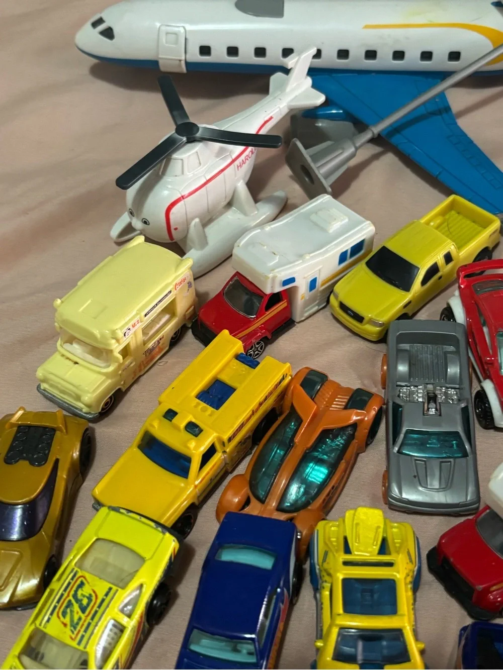Toy Airplane with Assorted Kids Vehicle Playset